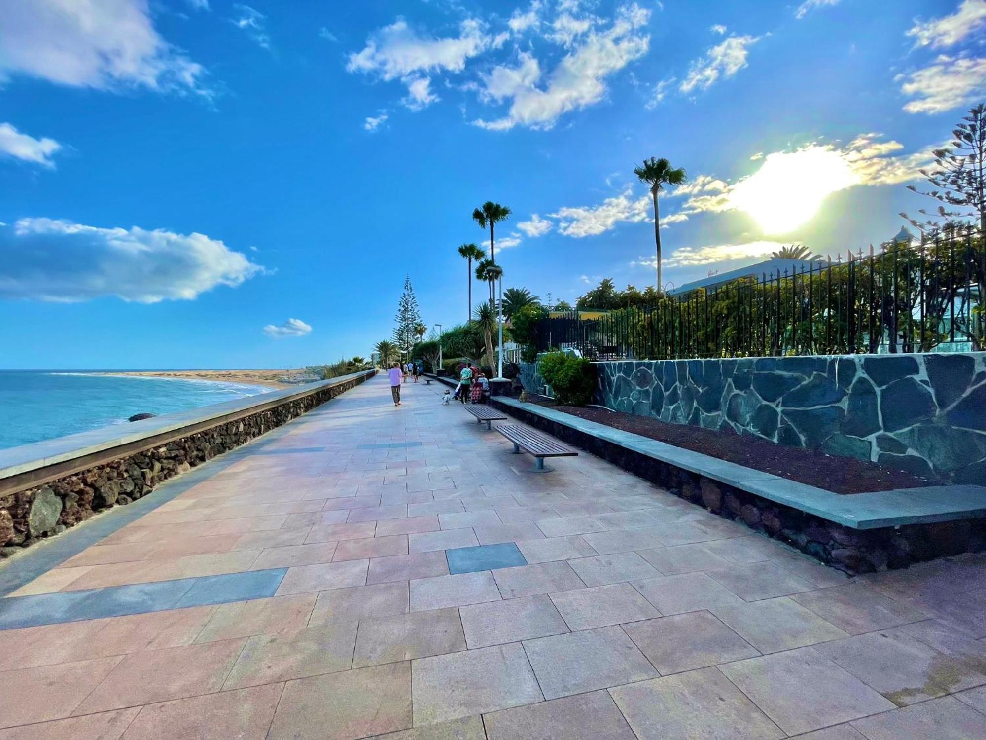 Brisas 51 By Sunhousescanarias Leilighet Playa del Inglés